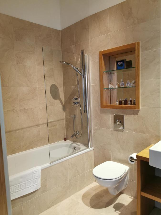 Regent Penthouse Villa Harrogate Bagian luar foto