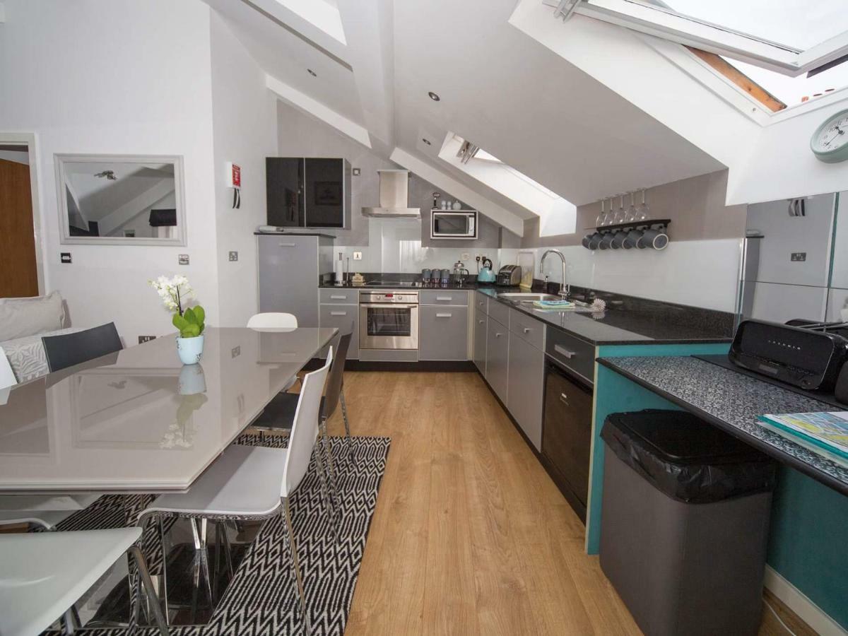 Regent Penthouse Villa Harrogate Bagian luar foto
